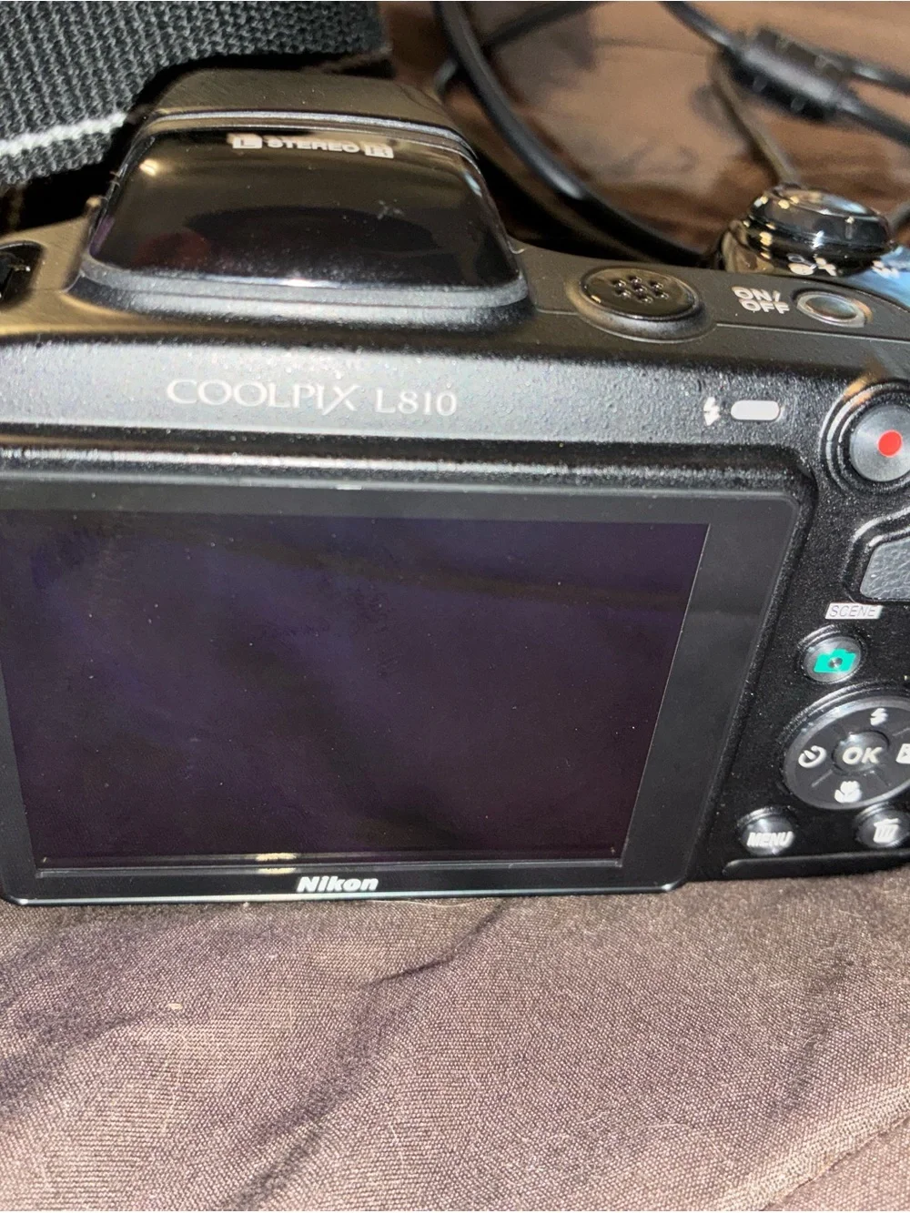Nikon CoolPix L810 (camera bag & mini USB cord included)